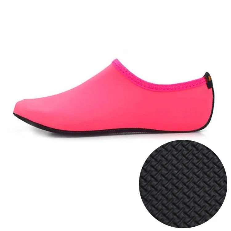 3mm Anti-Slip Rubber Sole Diving Shoes and Socks with Embossed Texture, One Pair
