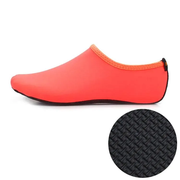 3mm Anti-Slip Rubber Sole Diving Shoes and Socks with Embossed Texture, One Pair