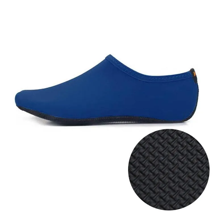 3mm Anti-Slip Rubber Sole Diving Shoes and Socks with Embossed Texture, One Pair