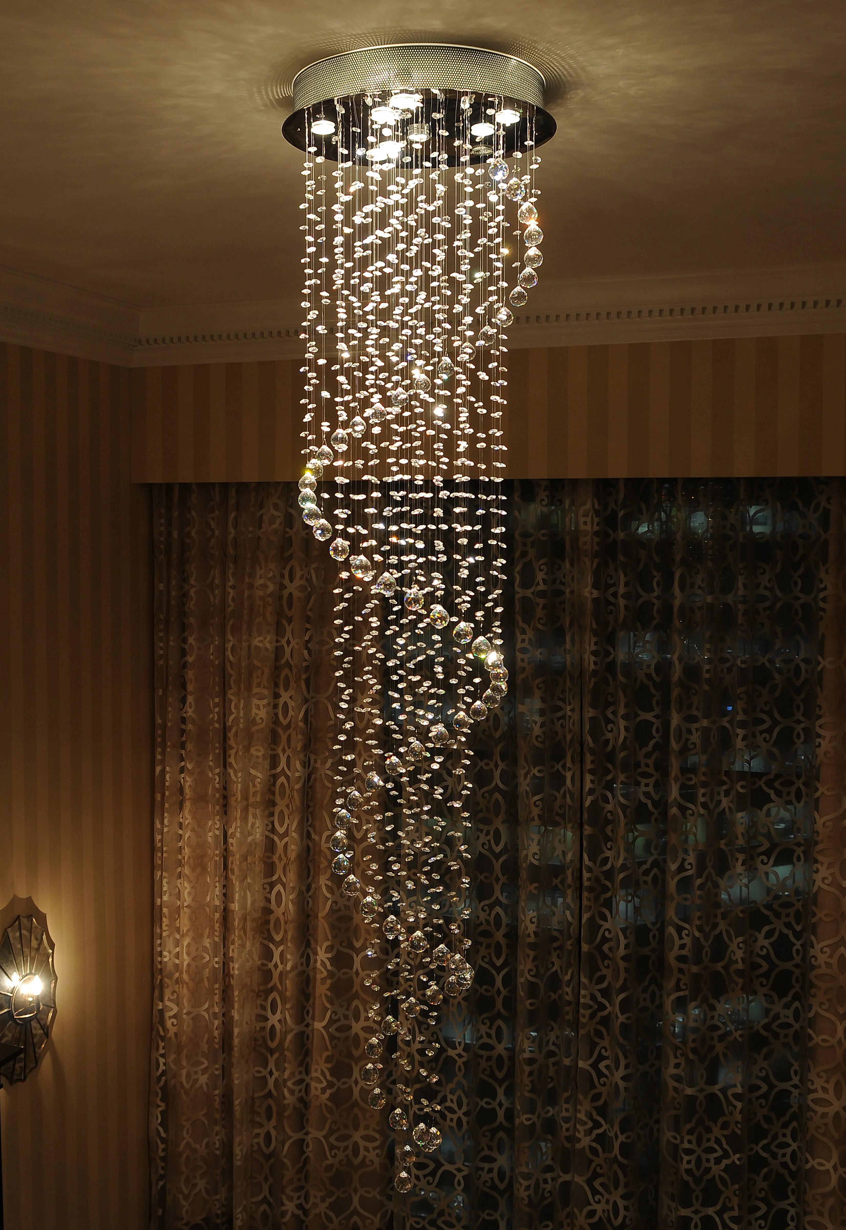 Cascada 9-Light Flush Mount