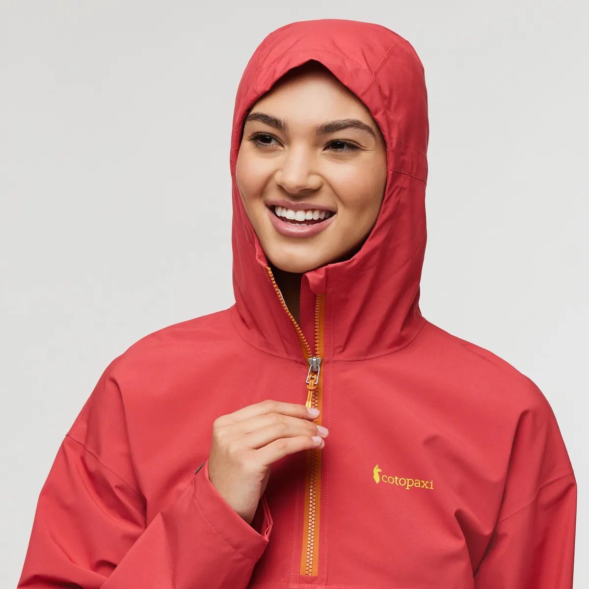 Cotopaxi Women&#x27;s Cielo Rain Anorak Strawberry/Wine | Buy Cotopaxi Women&#x27;s Cielo Rain Anorak Strawberry/Wine here | Outnorth