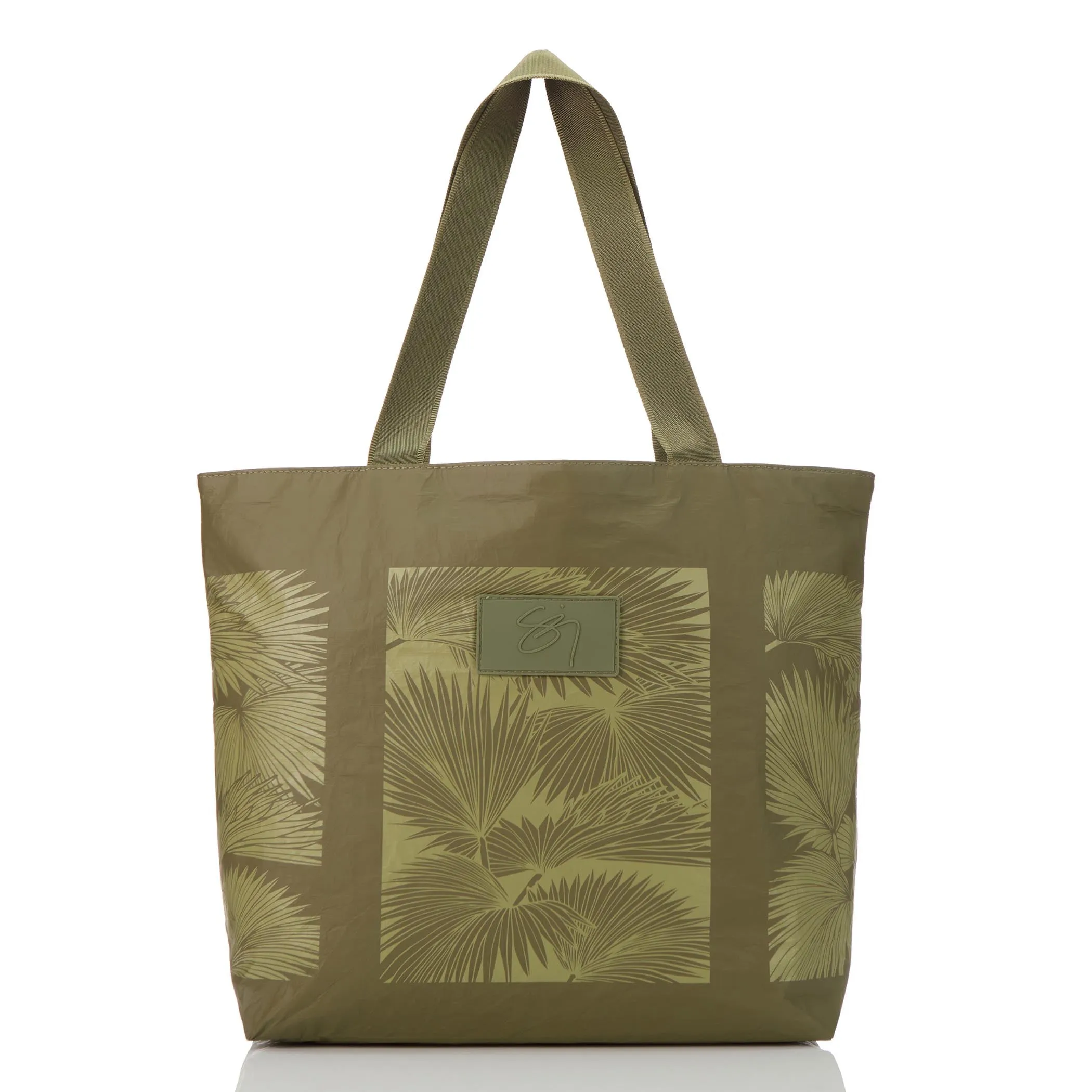 Day Tripper | Loulu by Sig Zane