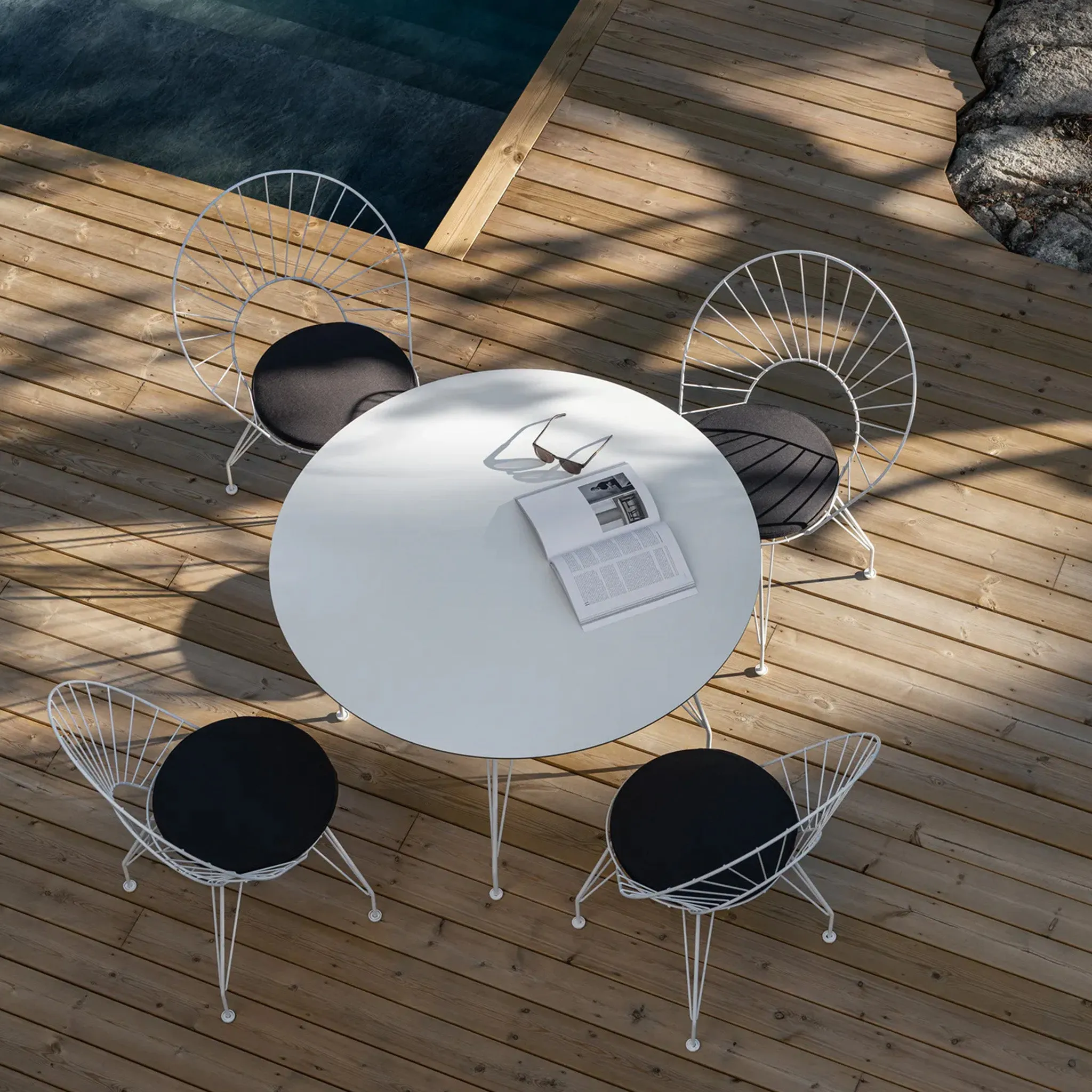 Desirée Table by Swedese