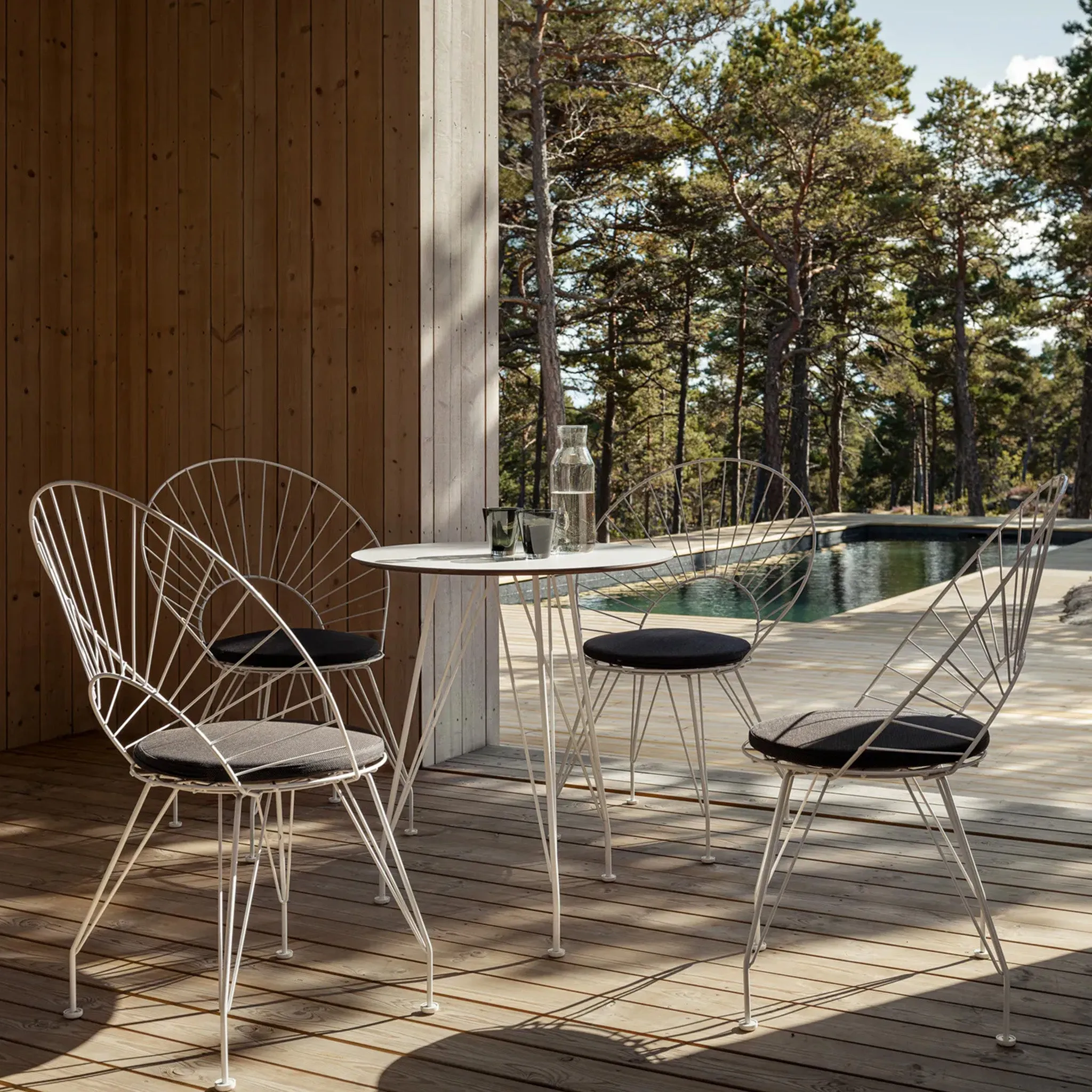 Desirée Table by Swedese