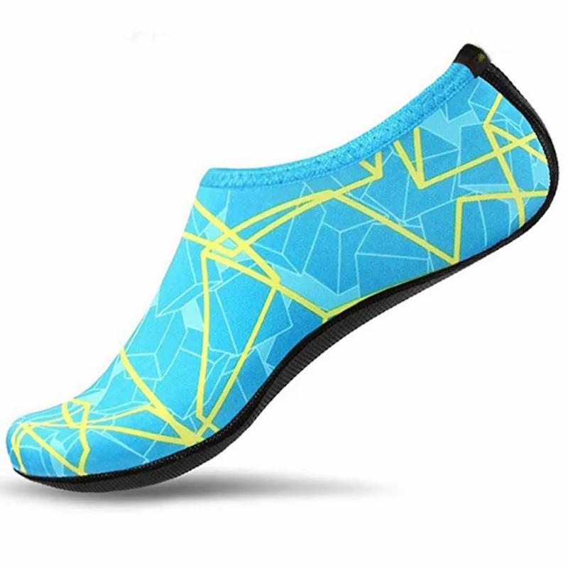 Geometrical Shapes Printed Unisex Aquatic Shoes