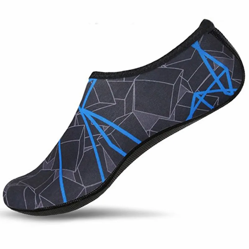 Geometrical Shapes Printed Unisex Aquatic Shoes