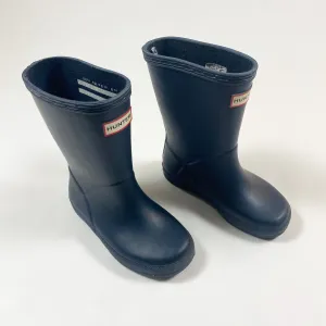 Hunter navy iconic rain boots 25