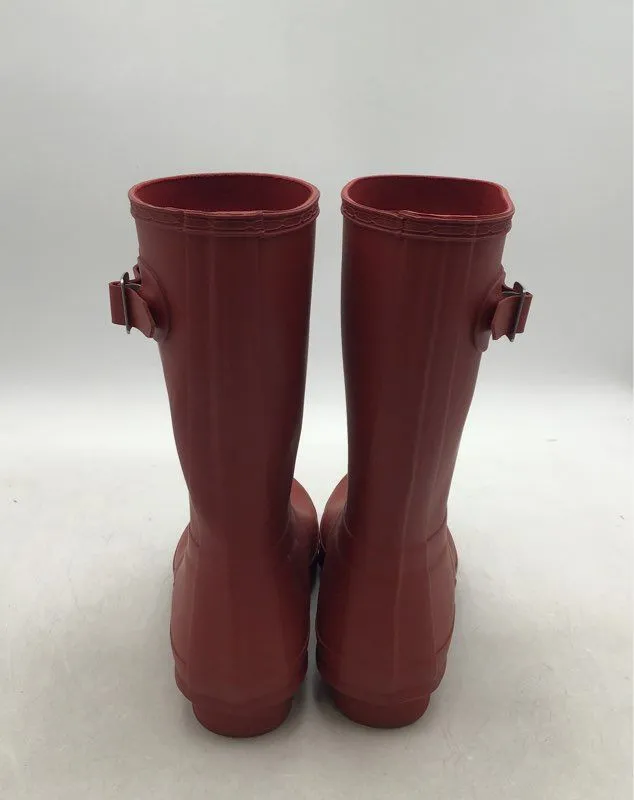 Hunter Women's Red Mid-Calf Pull On Rain Boots - Size 8