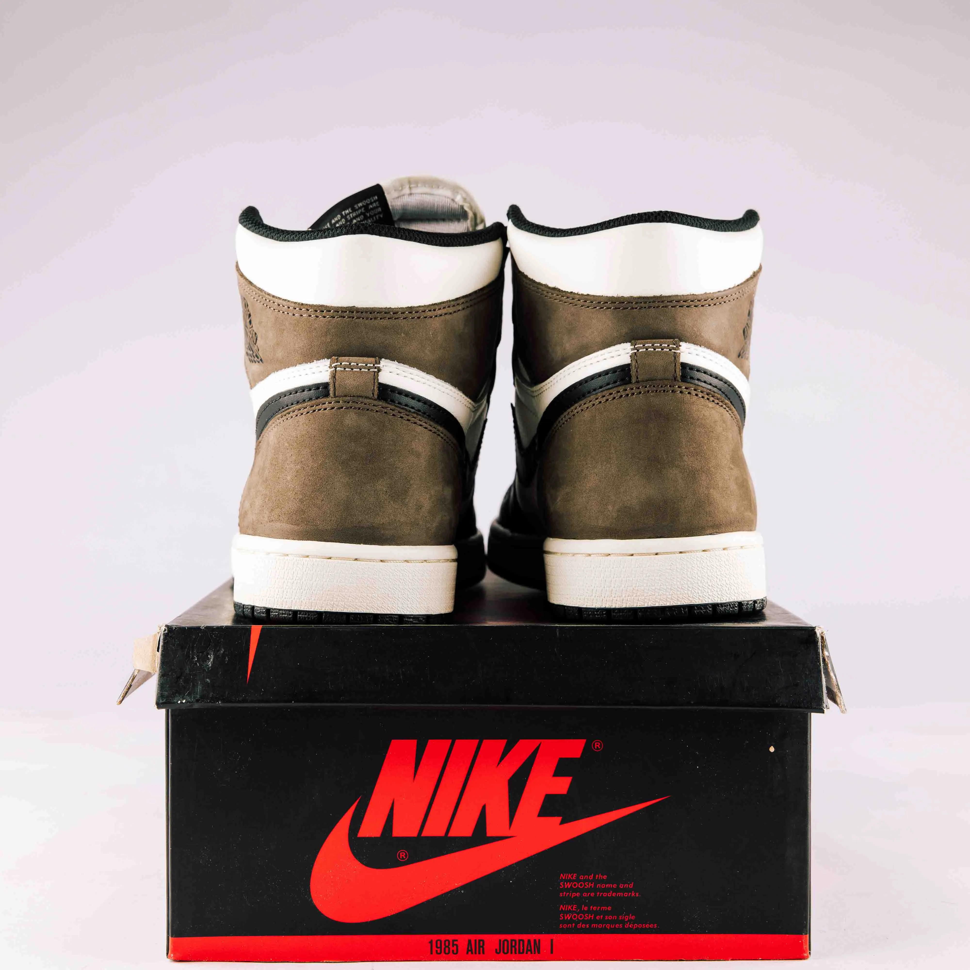 Jordan 1 Retro High Dark Mocha - Used - 0558