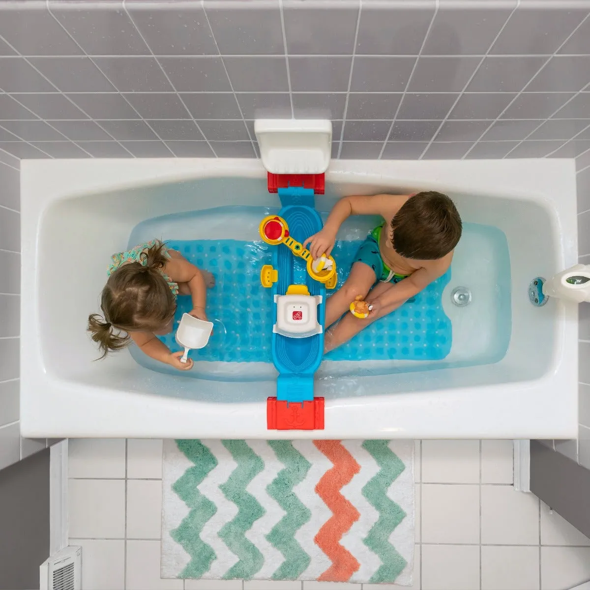 Nautical Rain Showers Bath Set™