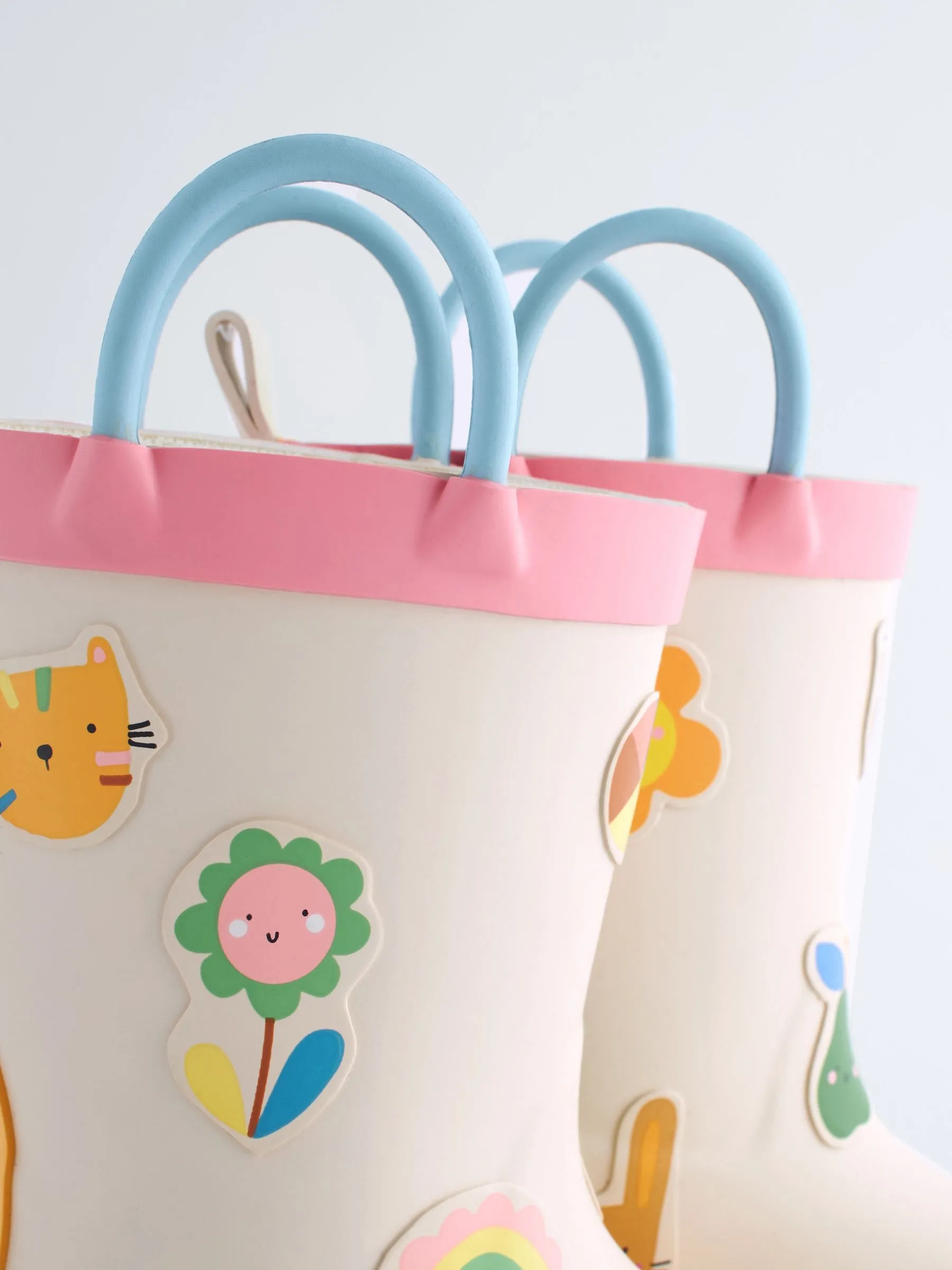 Neutral Character Handle Wellies
