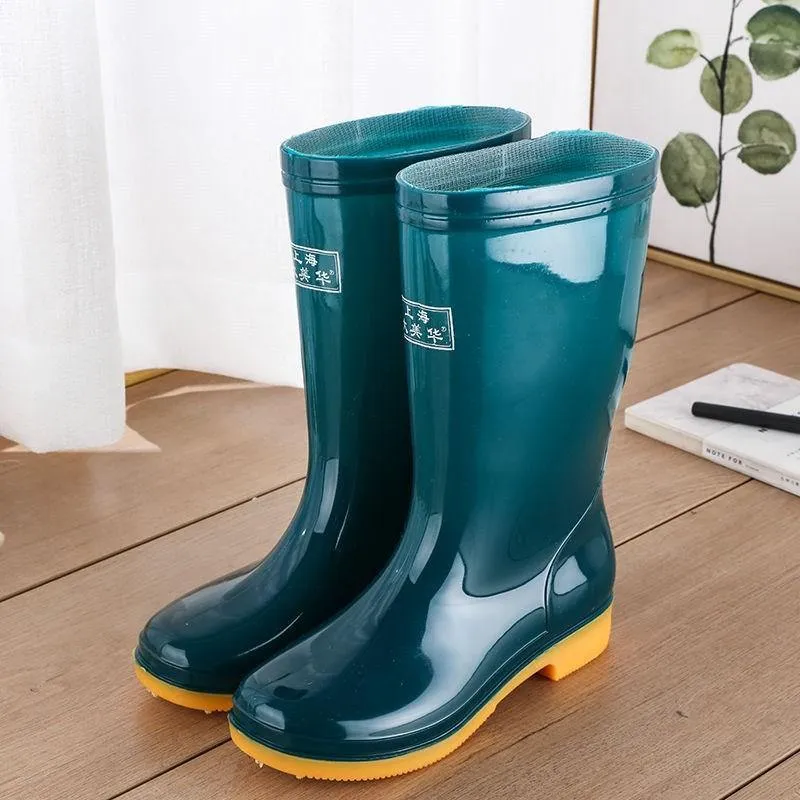 Rain Boots & Garden Clogs