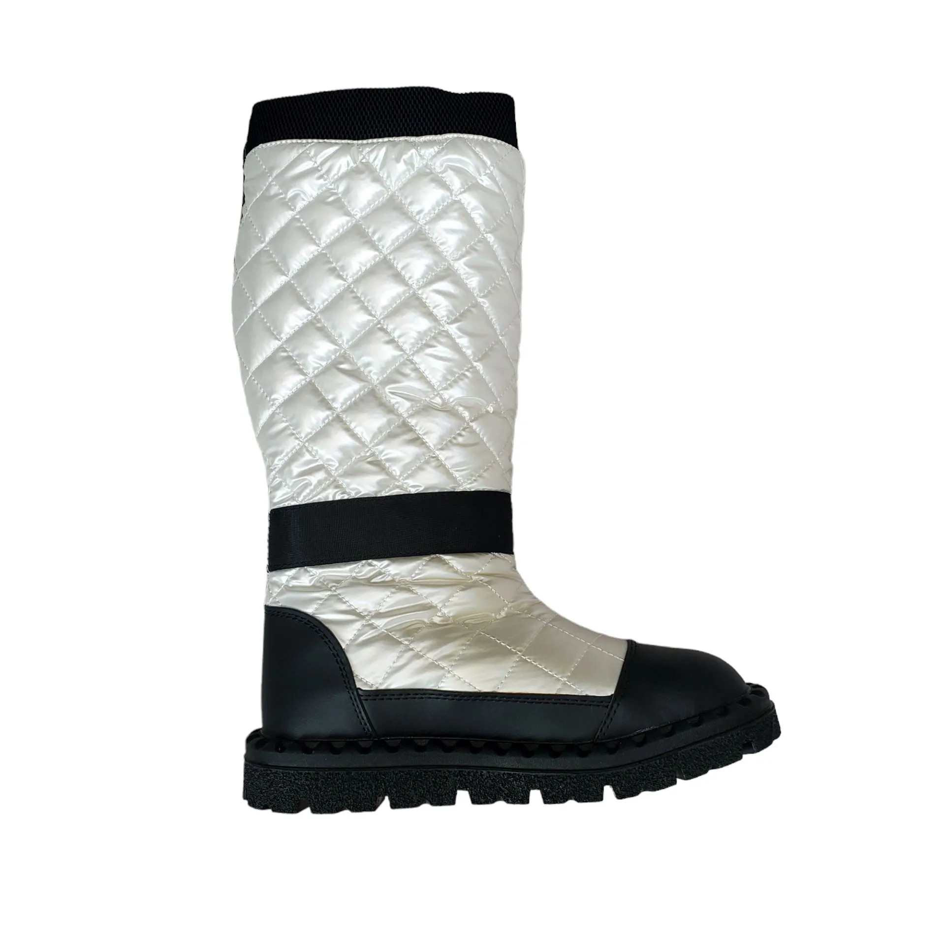 SIDE POCKET WHITE QUILTED BOOTS