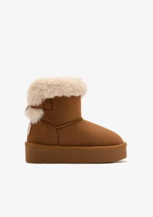 Tan Fur Australian Boots Water Repellent B&W