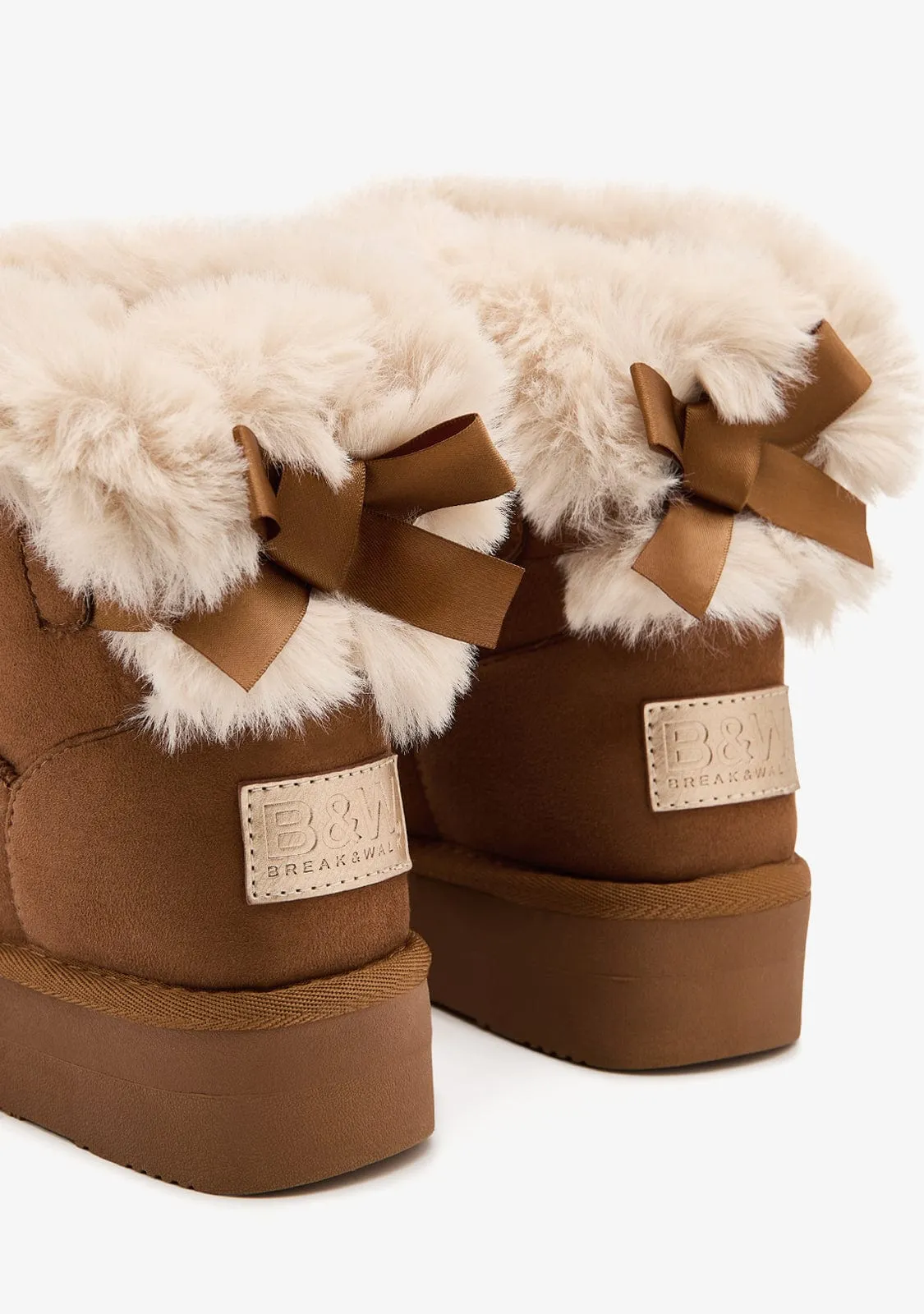 Tan Fur Australian Boots Water Repellent B&W