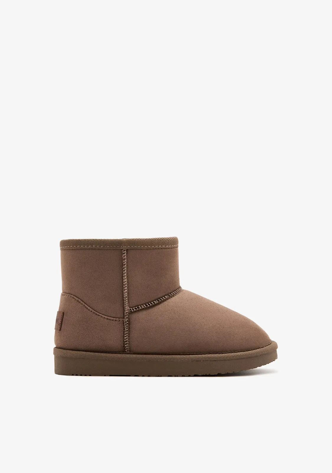 Taupe Low Australian Boots Water Repellent