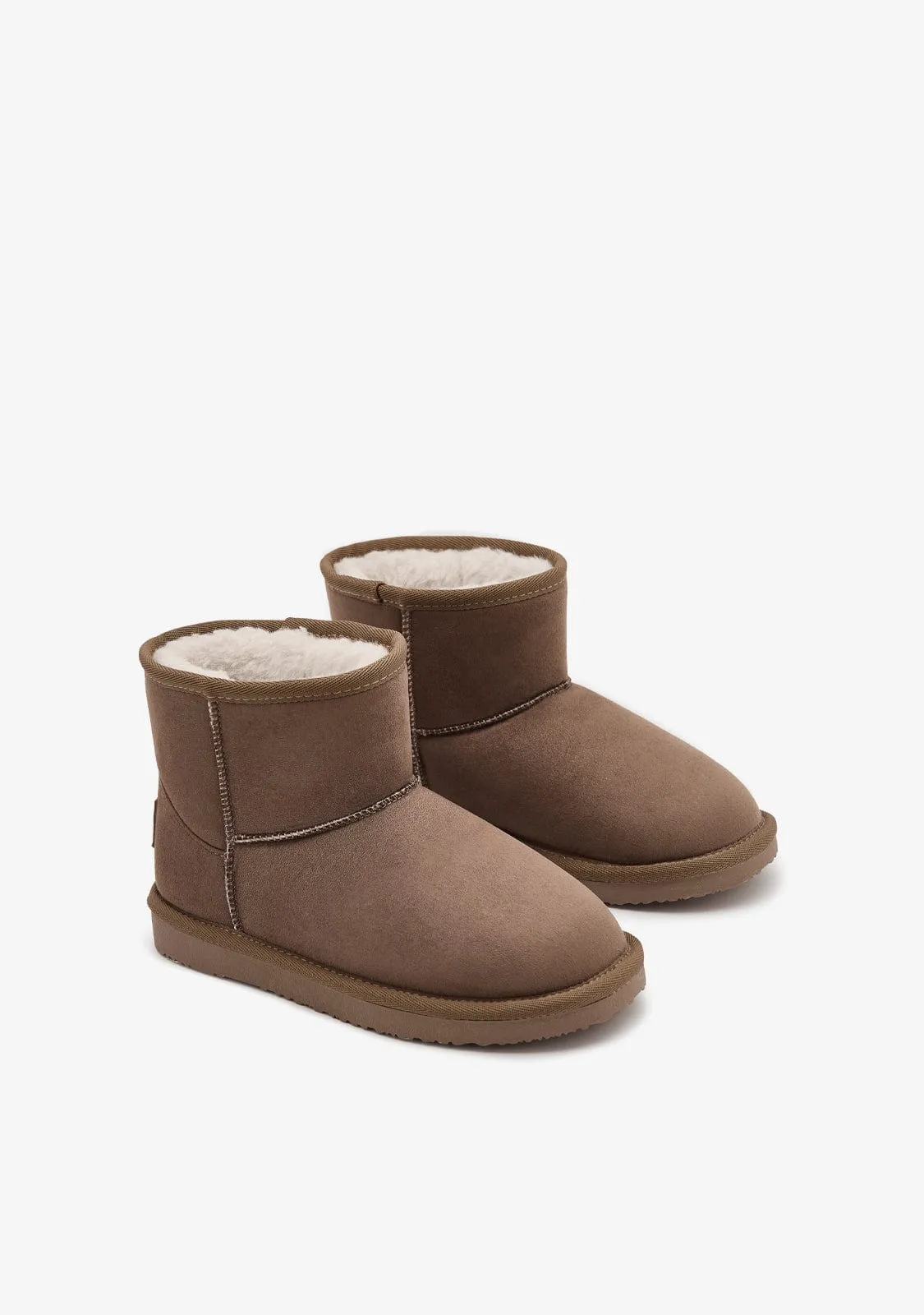 Taupe Low Australian Boots Water Repellent