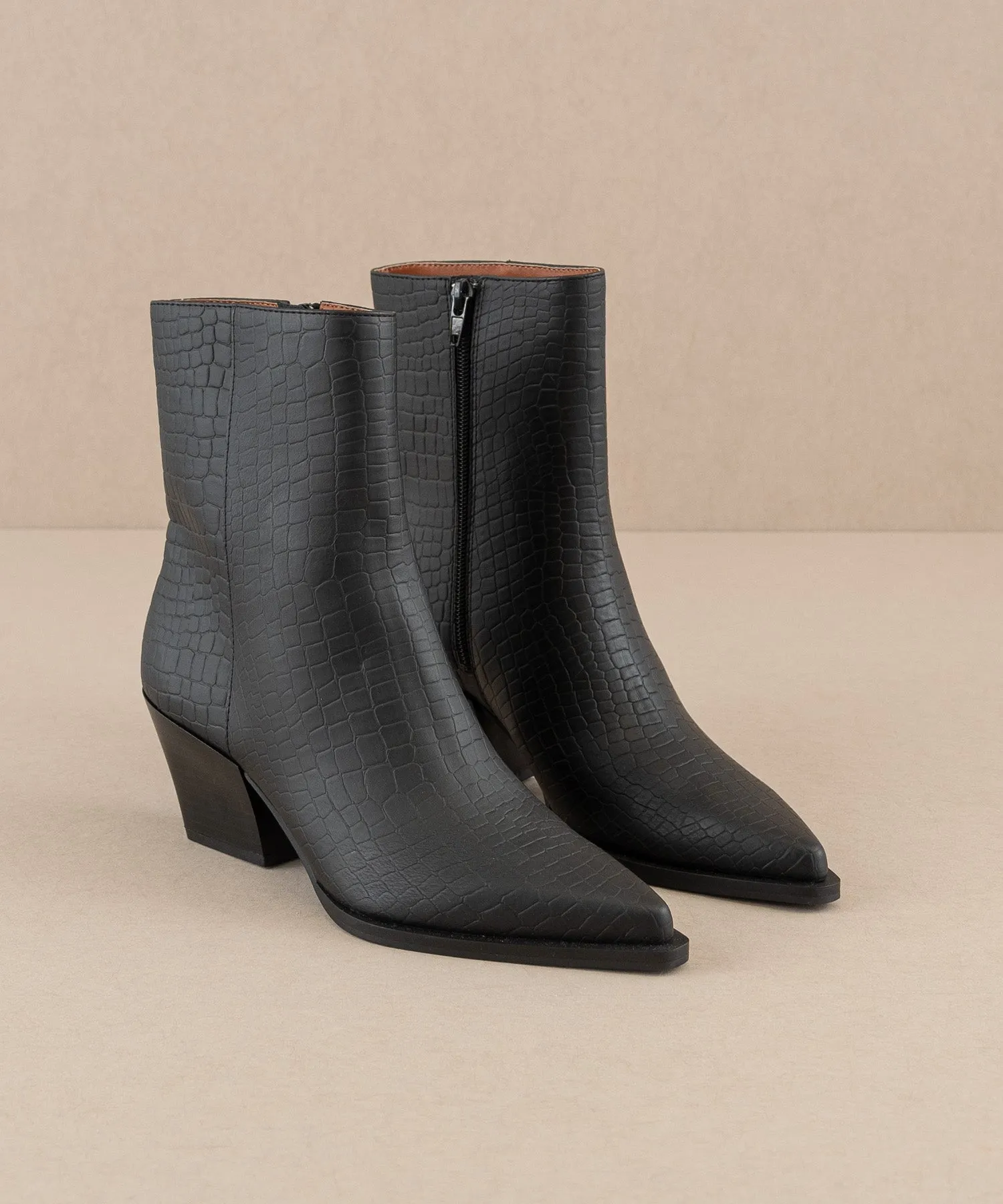 The Miley | Black Alligator print pointed toe bootie